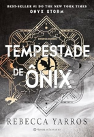 Tempestade de Ônix: Sequência dos fenômenos mundiais Quarta Asa e Chama de Ferro (Série O Empyriano, Livro 3)      Capa comum – 22 janeiro 2025
